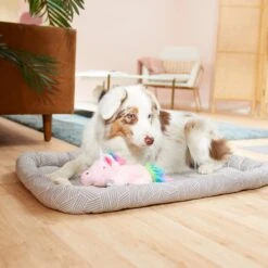 Frisco Gray Basket Weave Dog Crate Mat