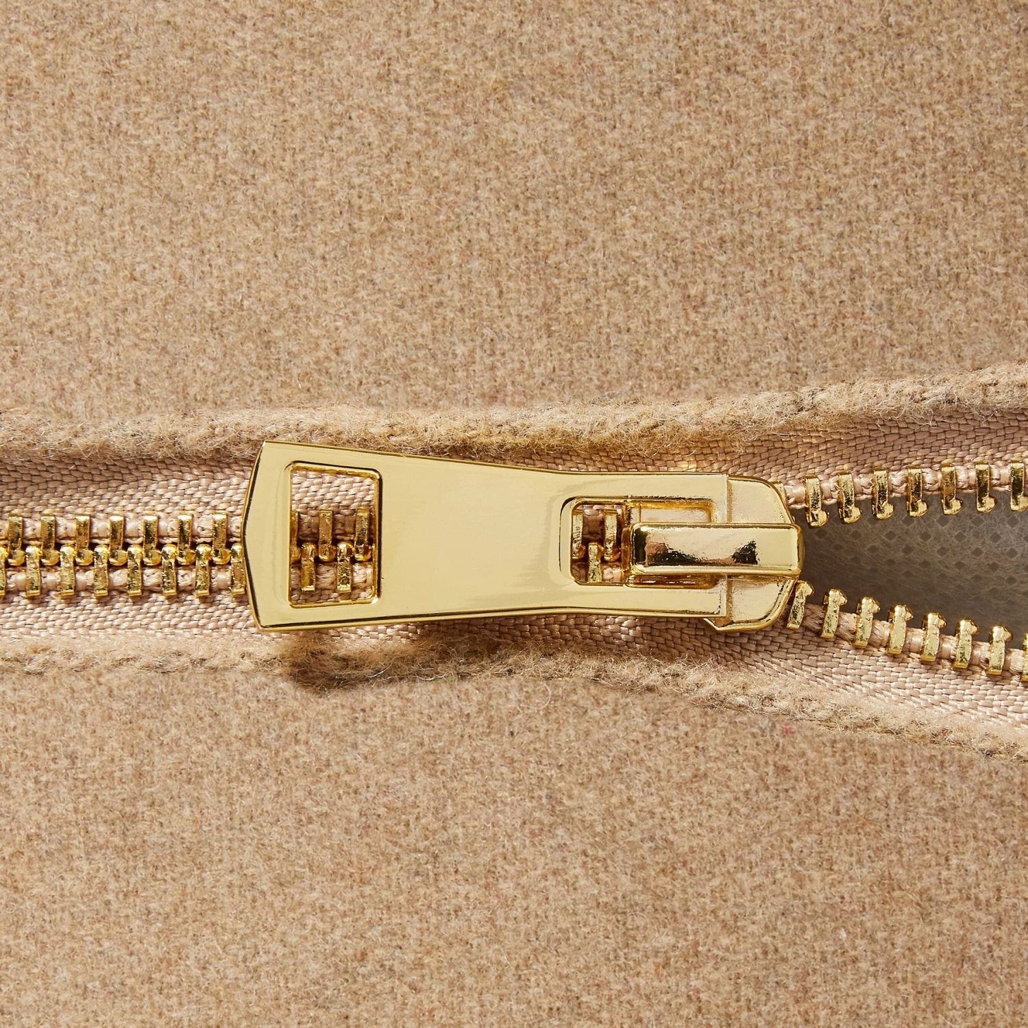 Frisco Faux Felt Reversible Modern Zipper Bolster Cat & Dog Bed - Image 7