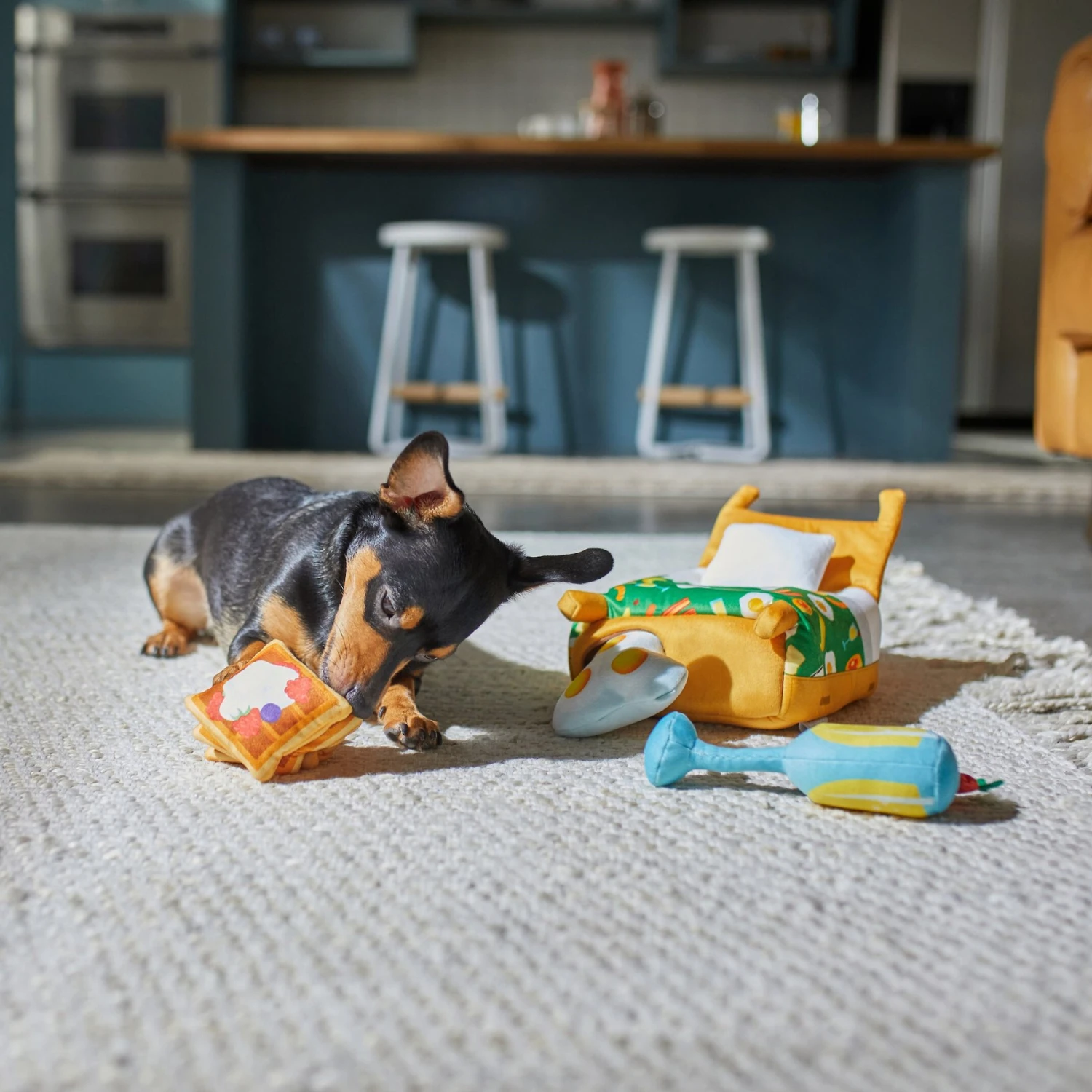 Frisco Brunch Breakfast In Bed Hide & Seek Puzzle Plush Squeaky Dog Toy - Image 4