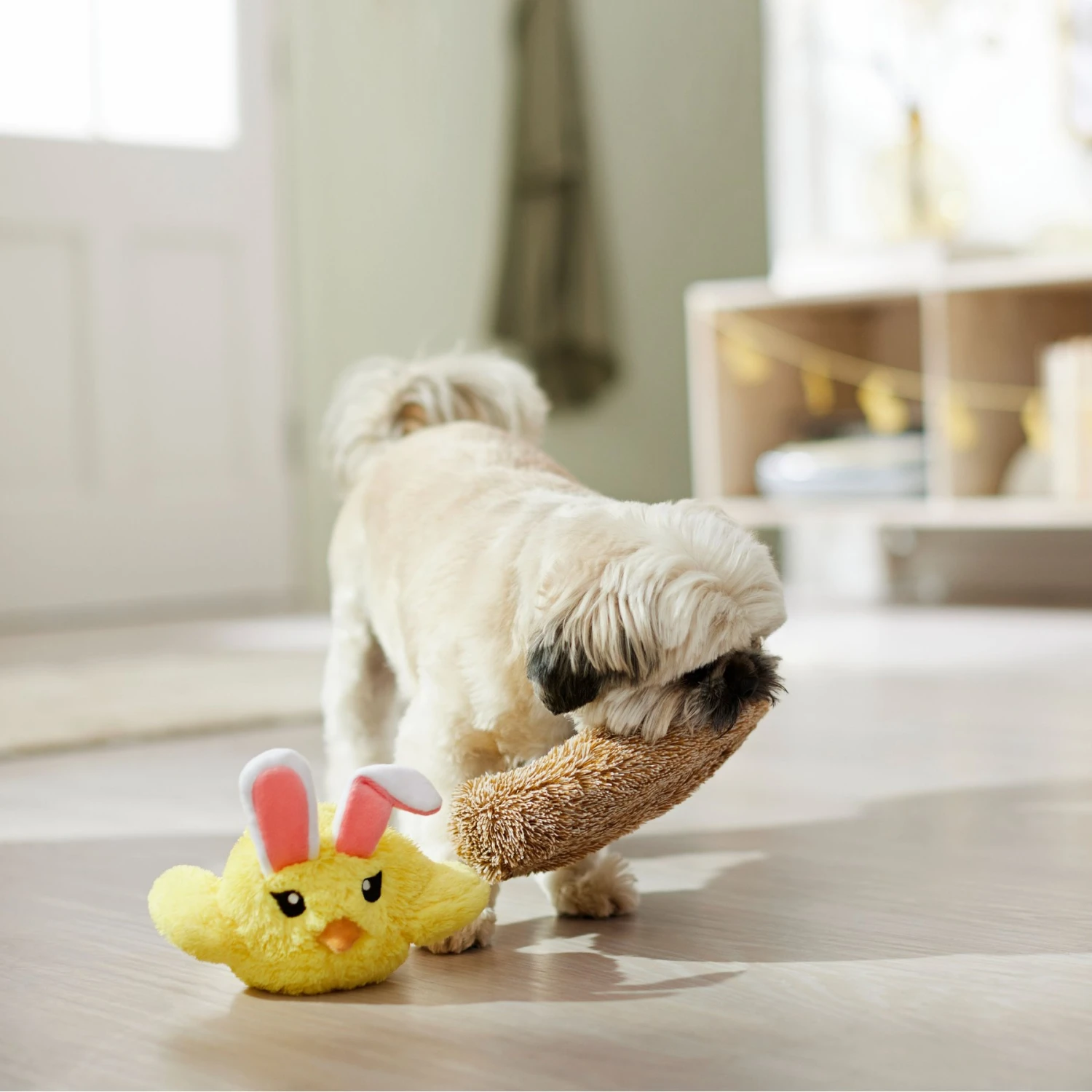 Frisco Easter Chick In Nest 2-in-1 Plush Squeaky Dog Toy - Image 4