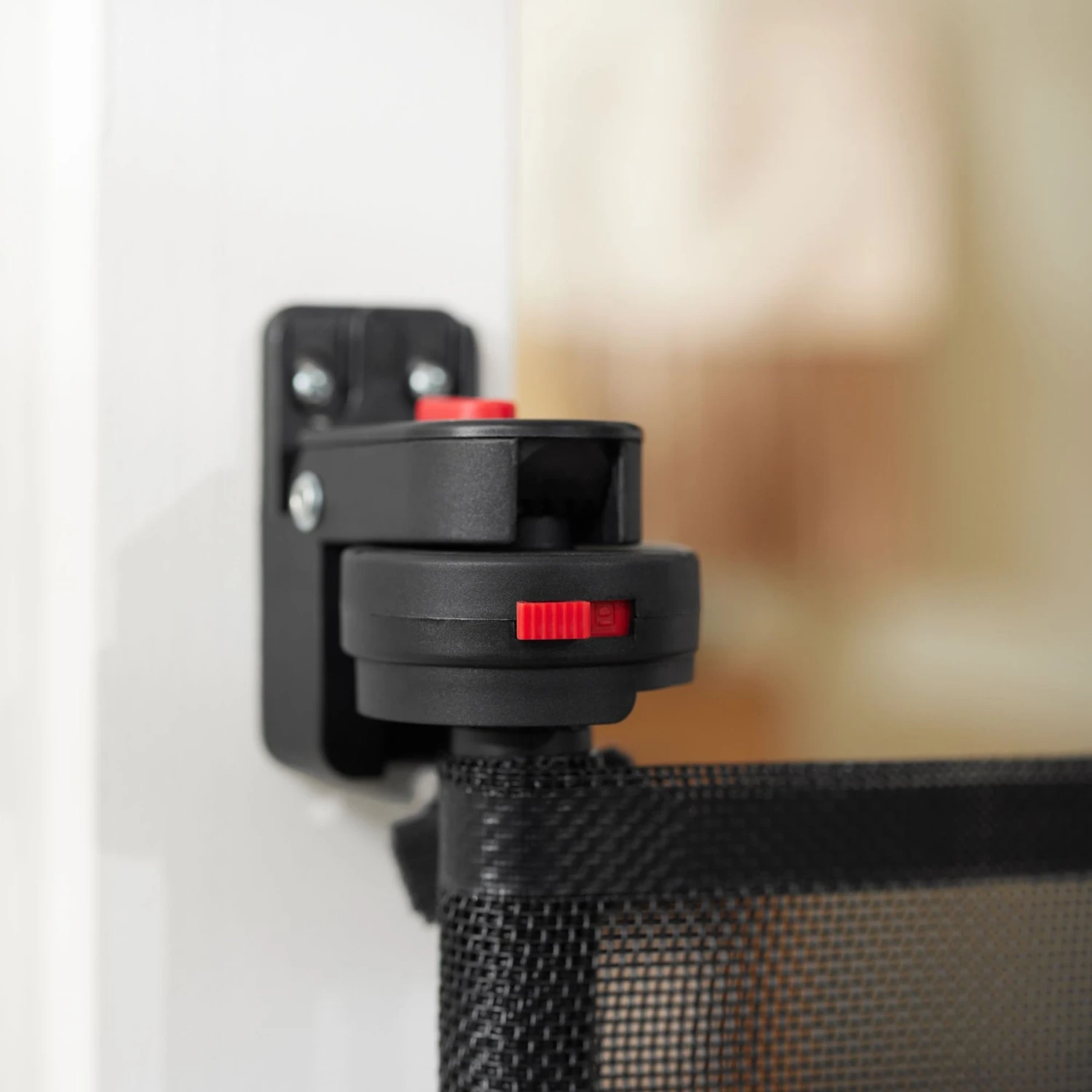 Frisco Expandable And Retractable Mesh Gate - Image 4